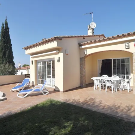 Casa Espaciosa Con Jardin Y Piscina Privada En L'escala - Hisp-7-82 Torroella de Montgrí