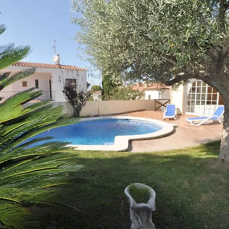 Casa Espaciosa Con Jardin Y Piscina Privada En L'escala - Hisp-7-82 Villa Torroella de Montgrí