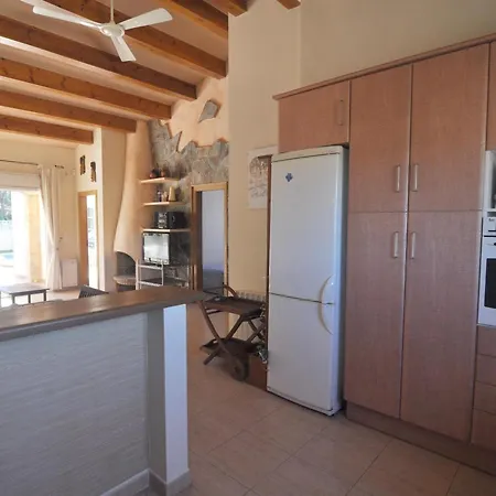 Casa Espaciosa Con Jardin Y Piscina Privada En L'escala - Hisp-7-82